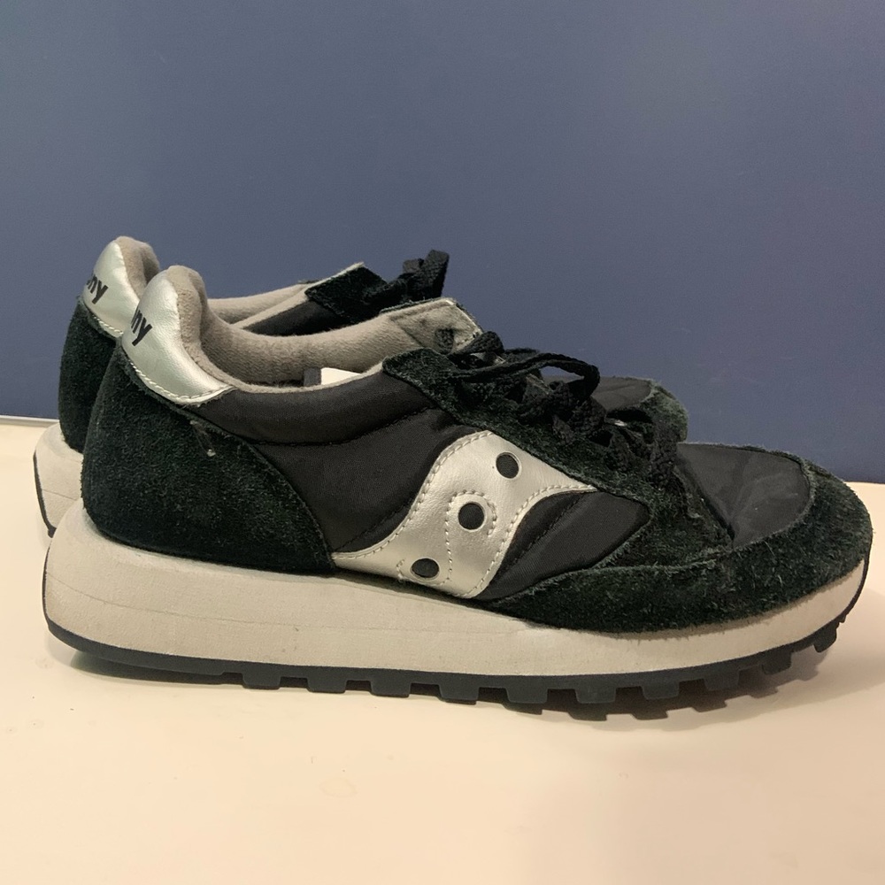 Saucony Jazz Womens Black White Athletic Shoe 7.5